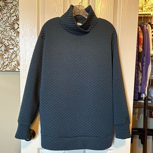 New Balance Quilted Top